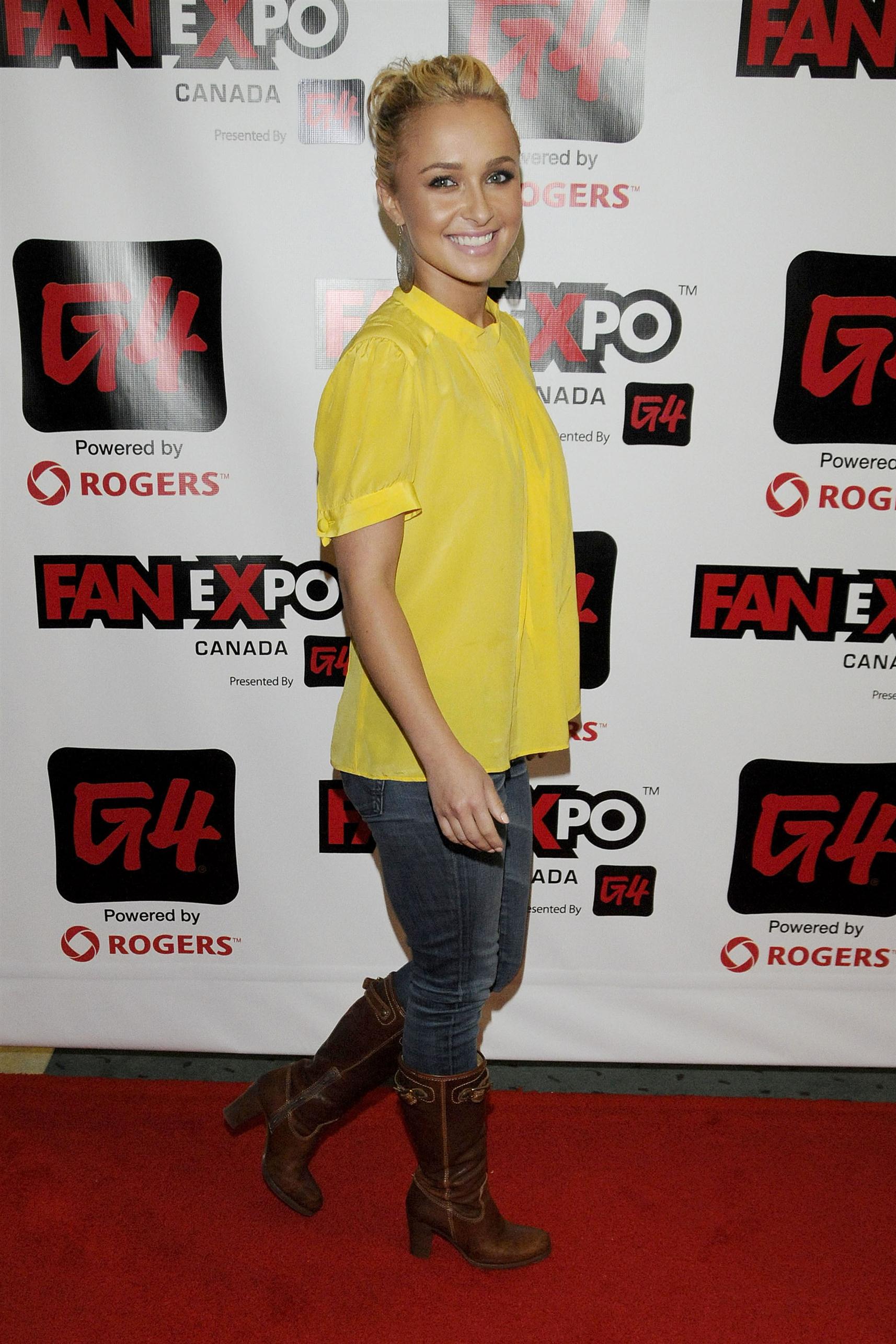 Hayden Panettiere in 2011 FanExpo at Toronto | Picture 66557